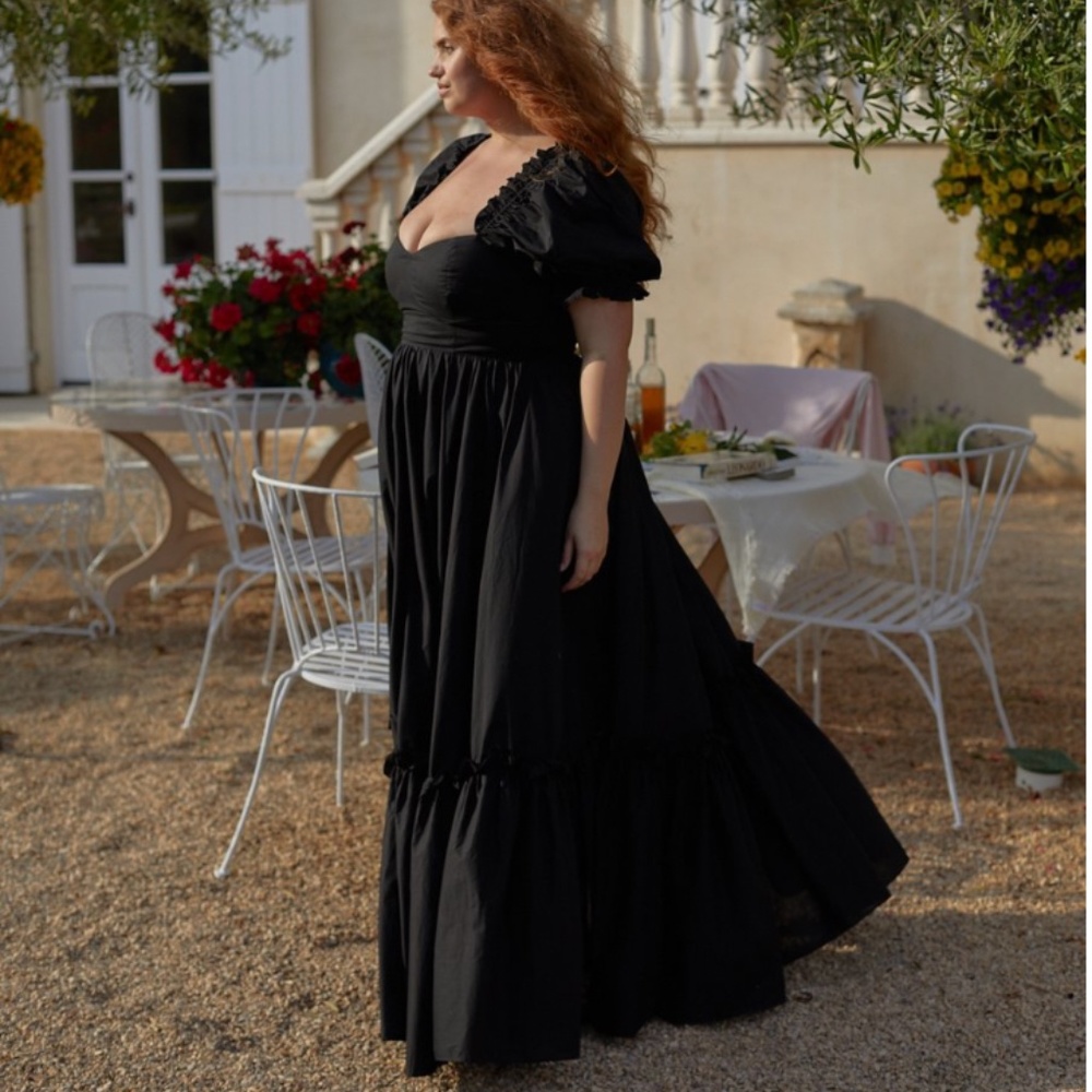 Selkie Black Puff-Sleeve Maxi Dress - Picture 2 of 5